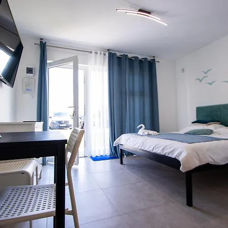 Victoria I Blisko Plazy Guest house
