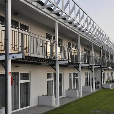 Guest house Victoria I Blisko Plazy 3*